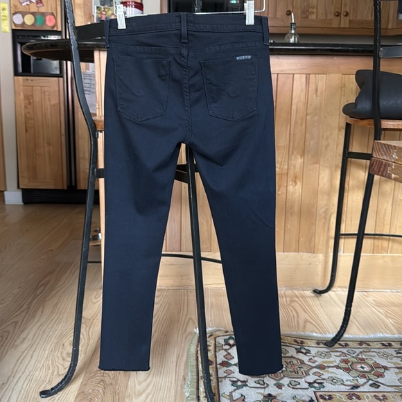 Hudson Black Low Rise Krista Ankle Skinny Stretch Jeans w/ Raw Hem. Size 26 - Picture 6 of 14